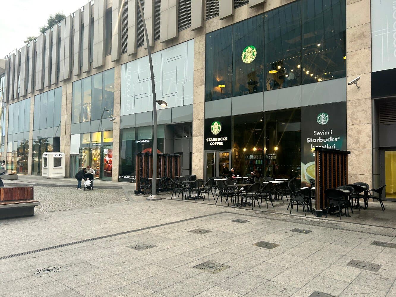 Starbucks PortBaku
